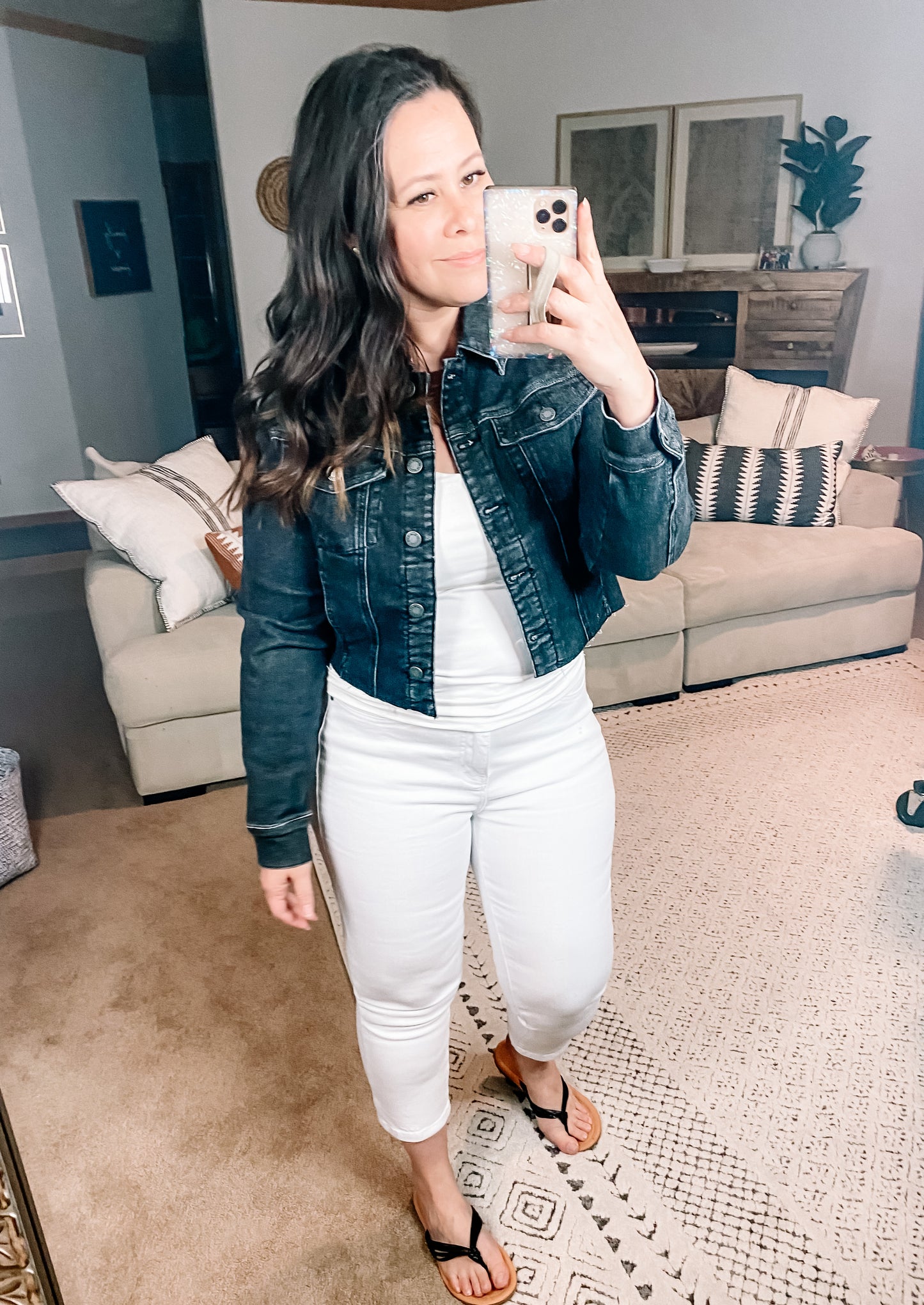 Judy Blue Cool White Mid Rise Capris