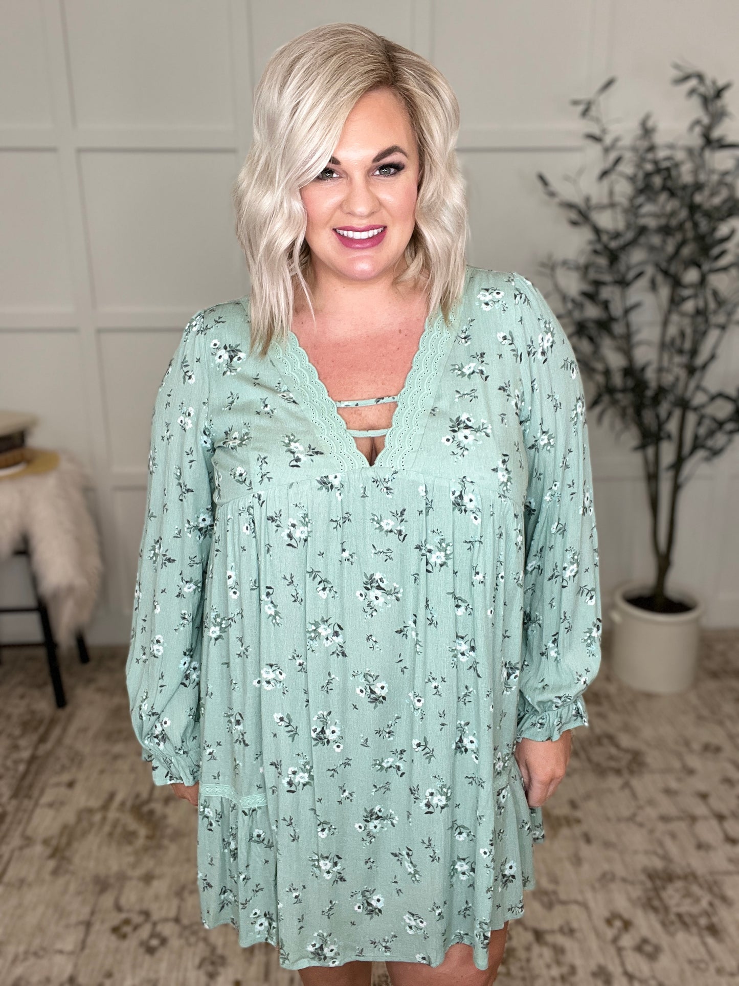 Sing Sweetly Lace Trim Floral Dress