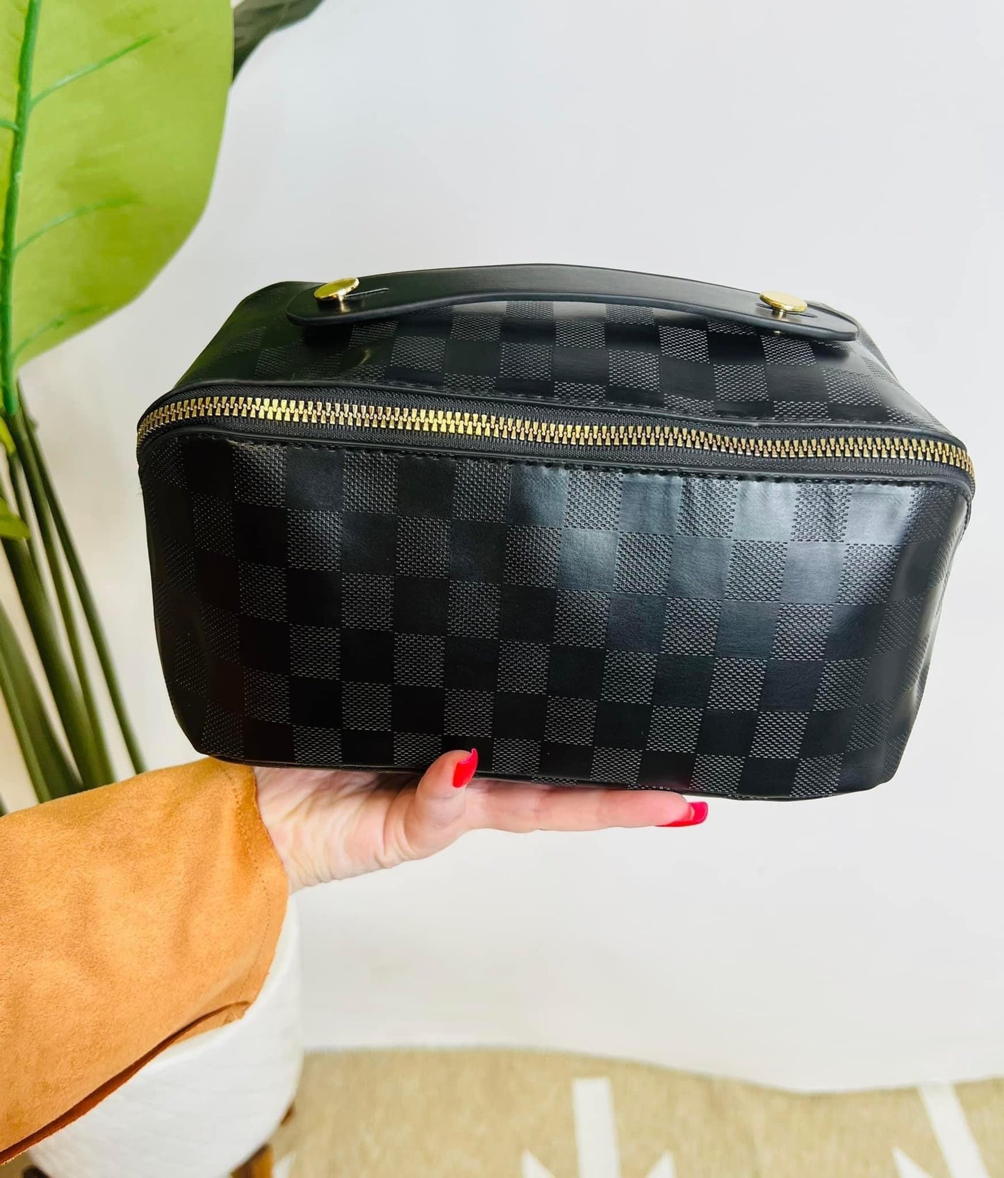 Chic Makeup Bag