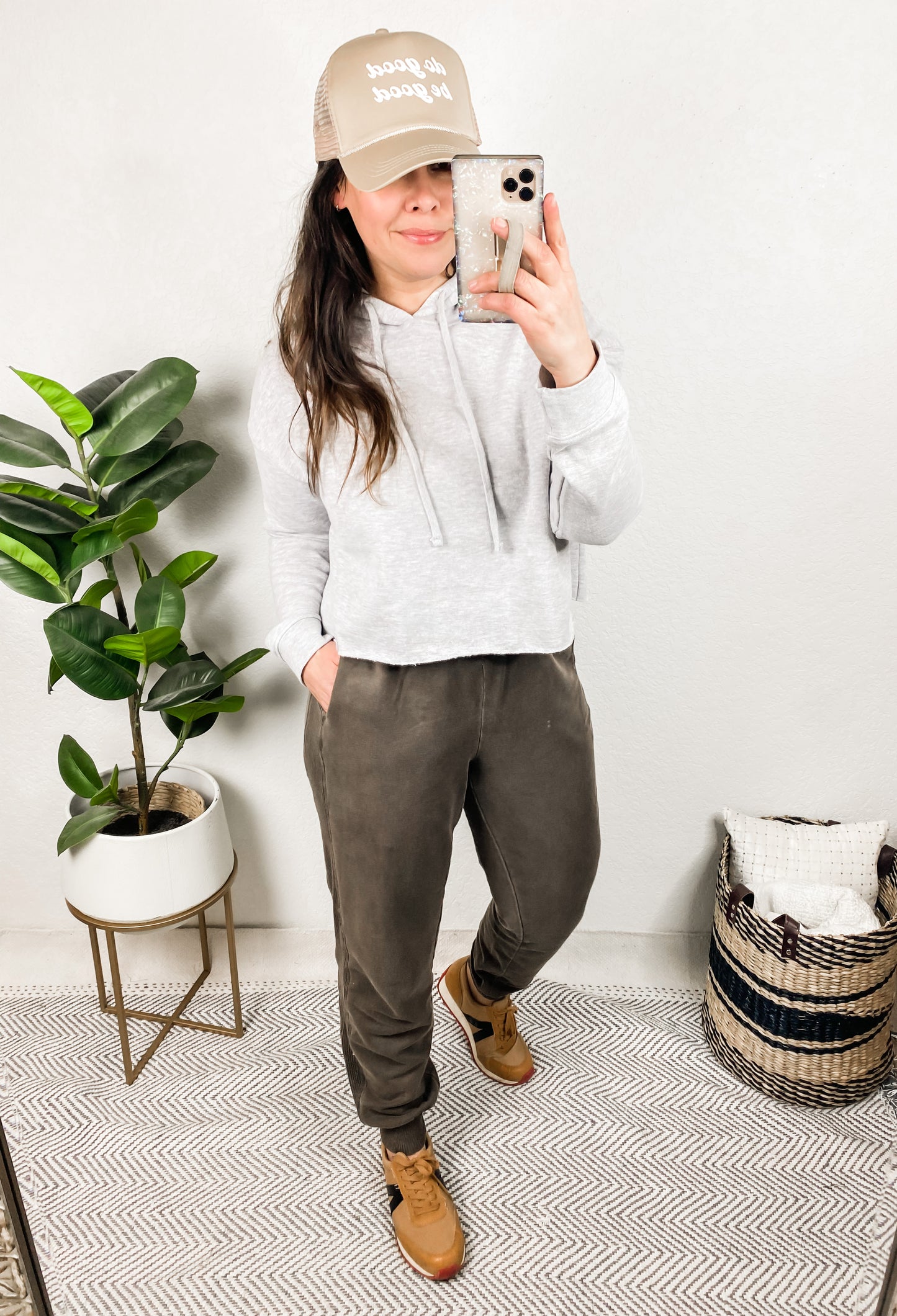 Unconditional Comfort Joggers In Brown