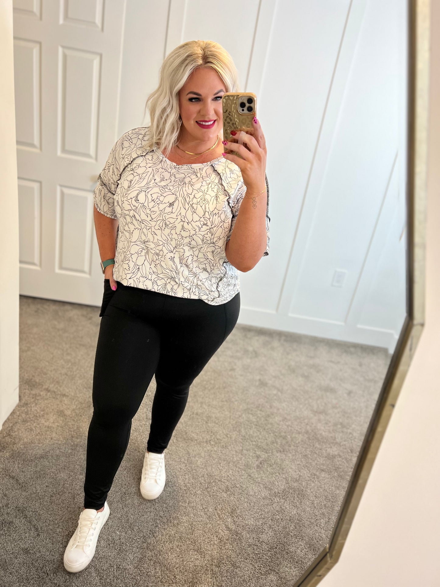 Into Yourself Leggings in Black