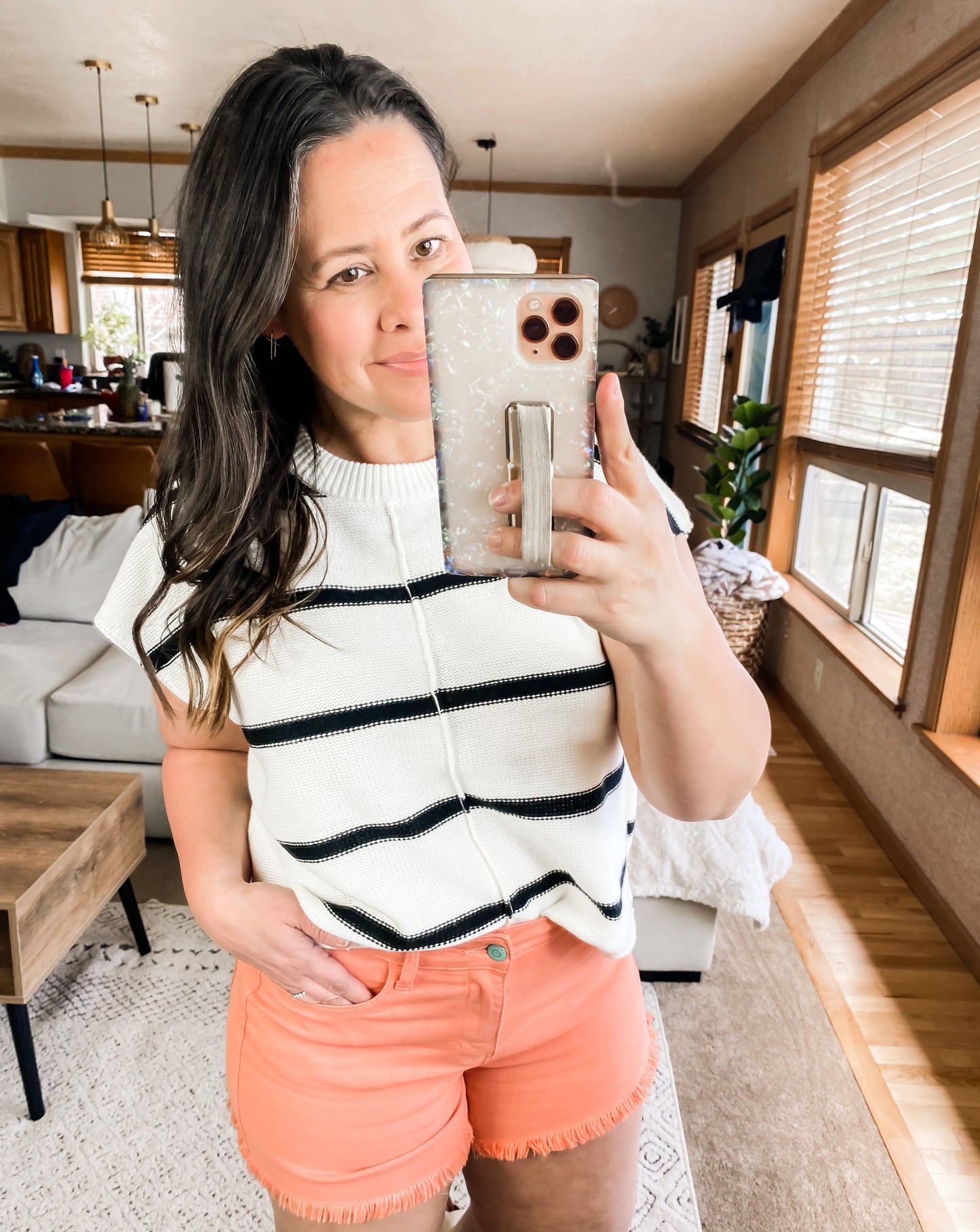 Judy Blue Mid Rise Cut Off Shorts - Peach